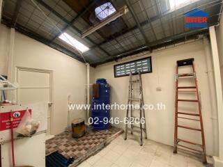 Utility room with storage space