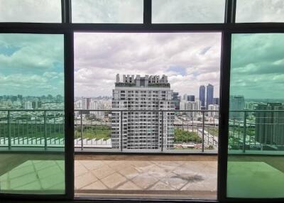 Villa Asoke Condominium