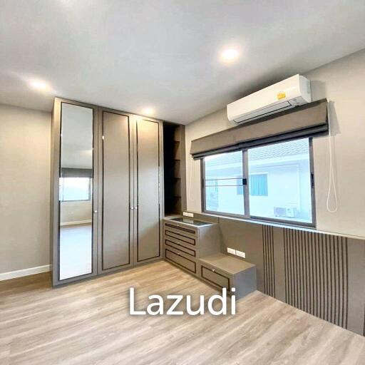 4 Bed 3 Bath 218 SQ.M Perfect Place Sukhumvit 77