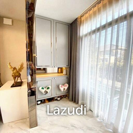 4 Bed 3 Bath 218 SQ.M Perfect Place Sukhumvit 77