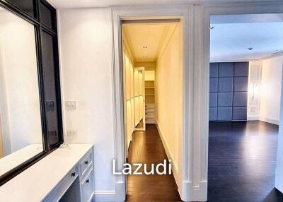 3 Bedrooms 3 Bathrooms 386 SQ.M Baan Lux Sathon