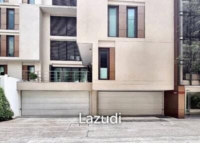 3 Bedrooms 3 Bathrooms 386 SQ.M Baan Lux Sathon