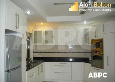 4 Bed 5 Bath in Pratumnak HR2360