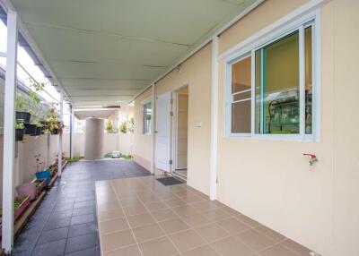 Immaculate 2 Bedroom House For Sale