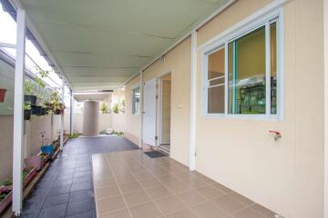 Immaculate 2 Bedroom House For Sale