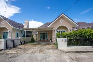 Immaculate 2 Bedroom House For Sale