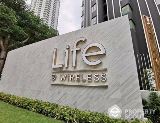 1-BR Condo at Life One Wireless near BTS Phloen Chit