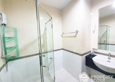 3-BR Condo at Baan Klang Krung Siam-Pathumwan Condominium near BTS Ratchathewi (ID 457750)