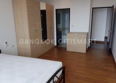 Condo at The Star Estate @ Rama 3 for sale