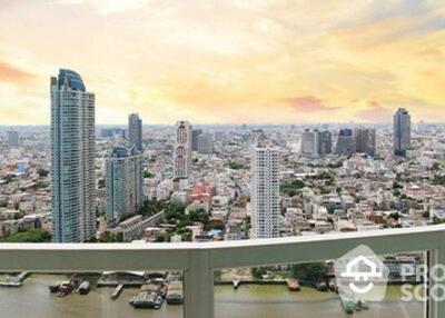 1-BR Condo at Menam Residences near BTS Saphan Taksin