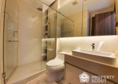 1-BR Condo at Menam Residences near BTS Saphan Taksin