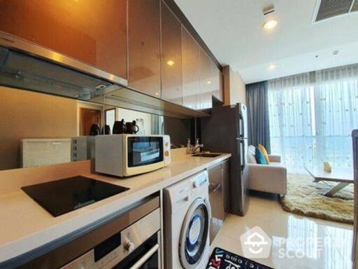 1-BR Condo at Menam Residences near BTS Saphan Taksin