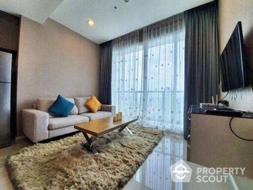 1-BR Condo at Menam Residences near BTS Saphan Taksin