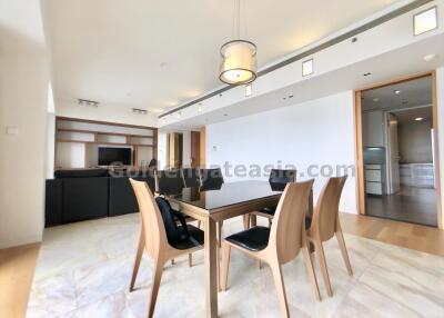 3 Bedrooms Condo on very high floor at The Met - Sathorn