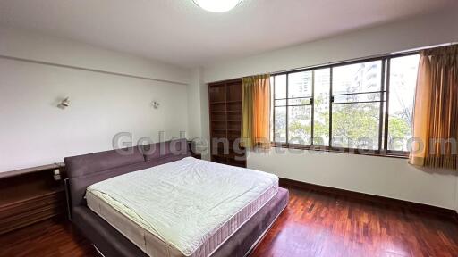 Spacious 3-Bedroom Condo with big balcony - Sukhumvit Nana-Asoke BTS/MRT