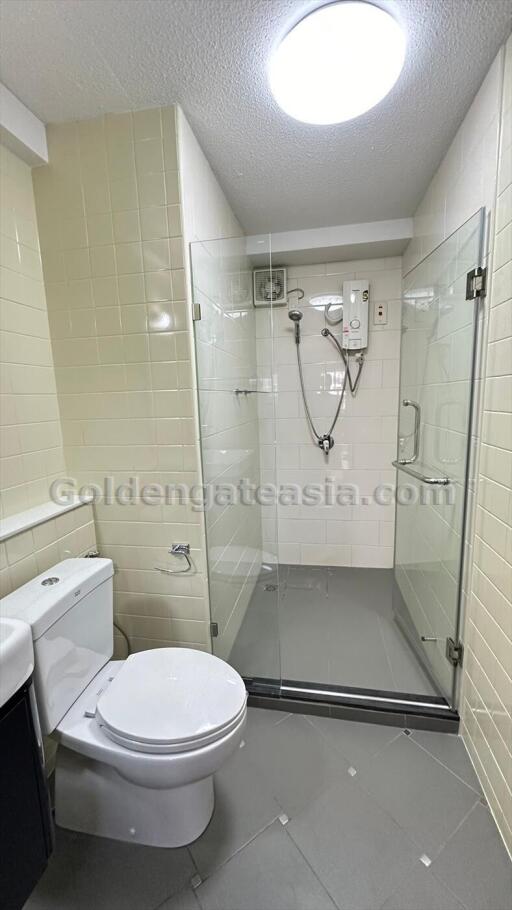 Spacious 3-Bedroom Condo with big balcony - Sukhumvit Nana-Asoke BTS/MRT