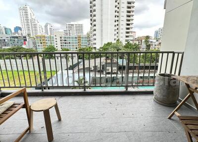 Spacious 3-Bedroom Condo with big balcony - Sukhumvit Nana-Asoke BTS/MRT