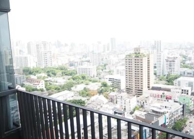 HQ by Sansiri 2 bedroom condo for rent