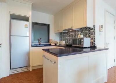 Aguston Sukhumvit 22 Two bedroom condo for sale