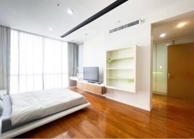 Luxurious 4-BR Condo with Stunning Views in Watthana, Bangkok