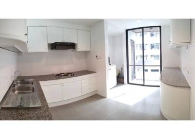 Luxurious 2BR Condo with 150 sqm in Lively Bang Rak District