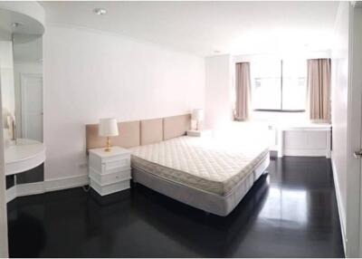 Luxurious 2BR Condo with 150 sqm in Lively Bang Rak District