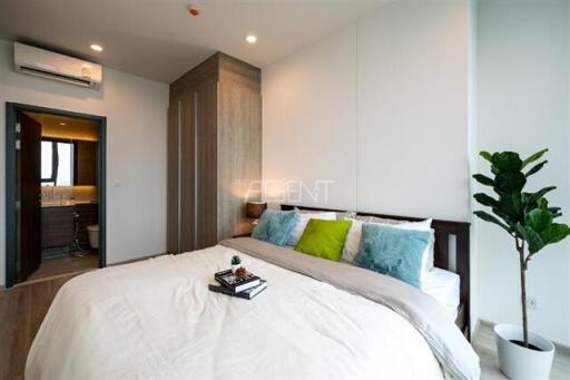 For Sale Condominium Whizdom Essence Sukhumvit  53.01 sq.m, 2 bedroom