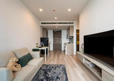 For Sale Condominium Whizdom Essence Sukhumvit  53.01 sq.m, 2 bedroom