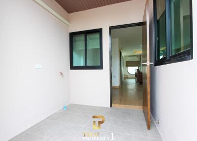 Ready to Move In Townhouse Pool Villa for Sale in Bang Sare Sattahip