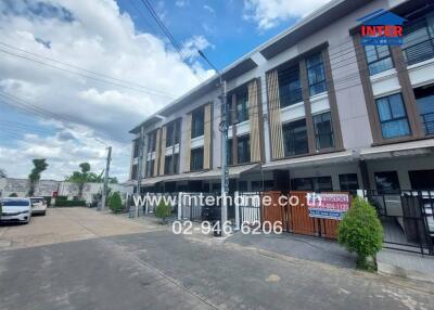 Exterior view of modern townhouse building