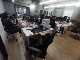 Bangkok Office  Sukhumvit BTS Thong Lo