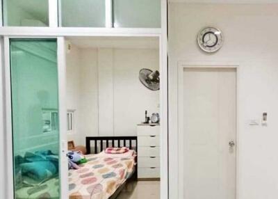 205 ตรม., 5 ห้องนอน, 3 ห้องน้ำ สำนักงาน ราคา ฿ 5,900,000