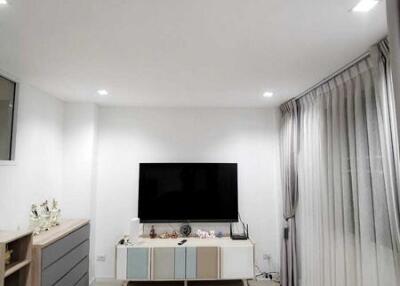 205 ตรม., 5 ห้องนอน, 3 ห้องน้ำ สำนักงาน ราคา ฿ 5,900,000