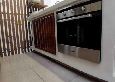 205 ตรม., 5 ห้องนอน, 3 ห้องน้ำ สำนักงาน ราคา ฿ 5,900,000