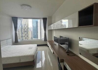 Bangkok Condo All Seasons Mansion Wireless BTS Phloen Chit