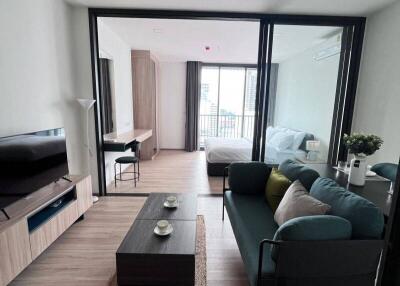 1-BR Condo at Xt Phayathai near BTS Phaya Thai