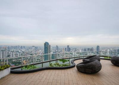 Bangkok Condo Menam Residences Charoen Krung BTS Saphan Taksin