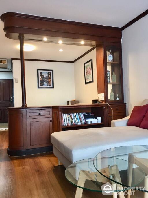 1-BR Condo at Sukhumvit Suite near BTS Nana