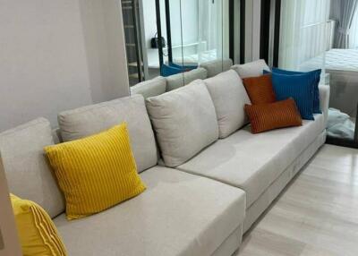 1-BR Condo at Life One Wireless near BTS Phloen Chit