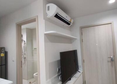 1-BR Condo at Life One Wireless near BTS Phloen Chit