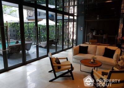 1-BR Condo at Klass Langsuan near BTS Chit Lom