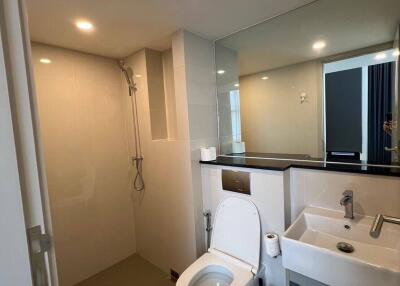 1-BR Condo at Knightsbridge Prime Sathorn near BTS Saint Louis