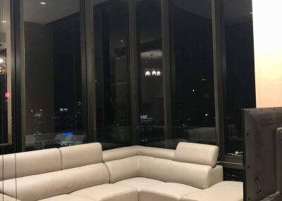 2-BR Condo at Ashton Silom near BTS Chong Nonsi