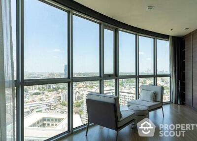 1-BR Condo at Sky Walk Residences near BTS Phra Khanong