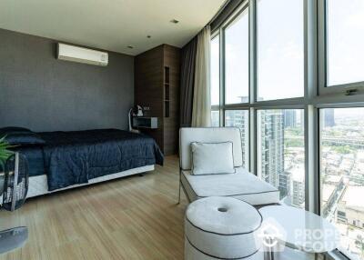 1-BR Condo at Sky Walk Residences near BTS Phra Khanong