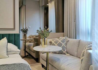 1-BR Condo at Life One Wireless near BTS Phloen Chit