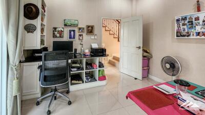 Fully Furnished 5 Bedroom House For Sale In The Esteem San Kamphaeng