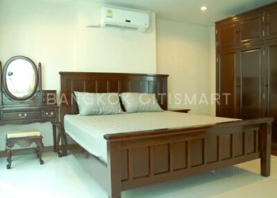 Condo at Sukhumvit Living Town for rent