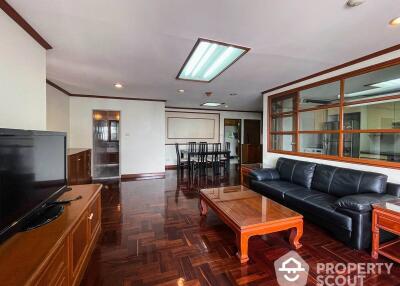 2-BR Condo at Richmond Palace Condominium near BTS Phrom Phong