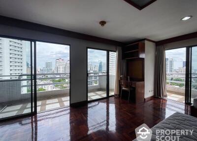 2-BR Condo at Richmond Palace Condominium near BTS Phrom Phong